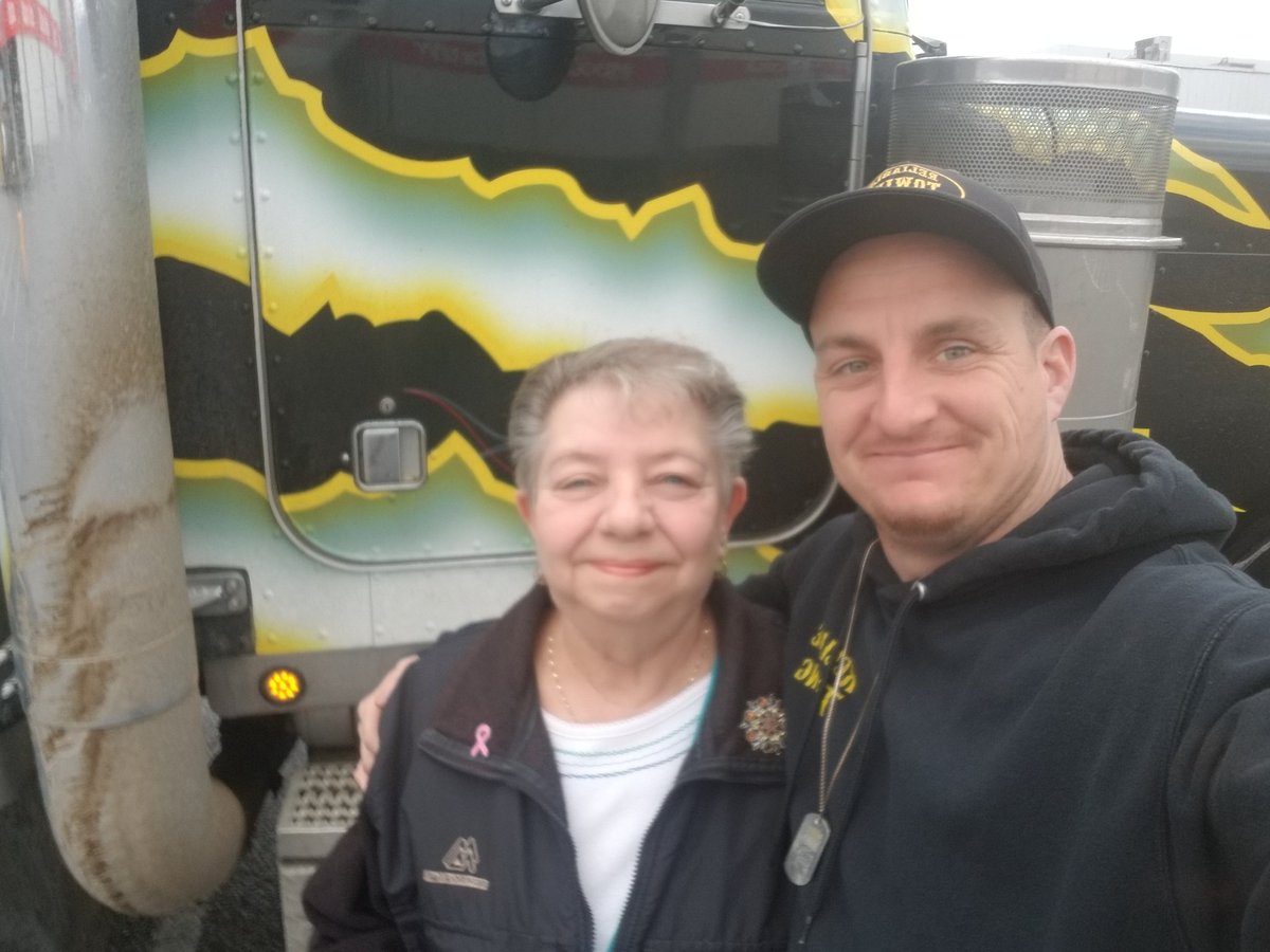 jluke8740's tweet photo. Love this lady like no other my mom raised me to be the best man I can be . #hwythruhell #jameslukemother @discoverycanada #pentictonbc https://t.co/NXUh9T1iaL