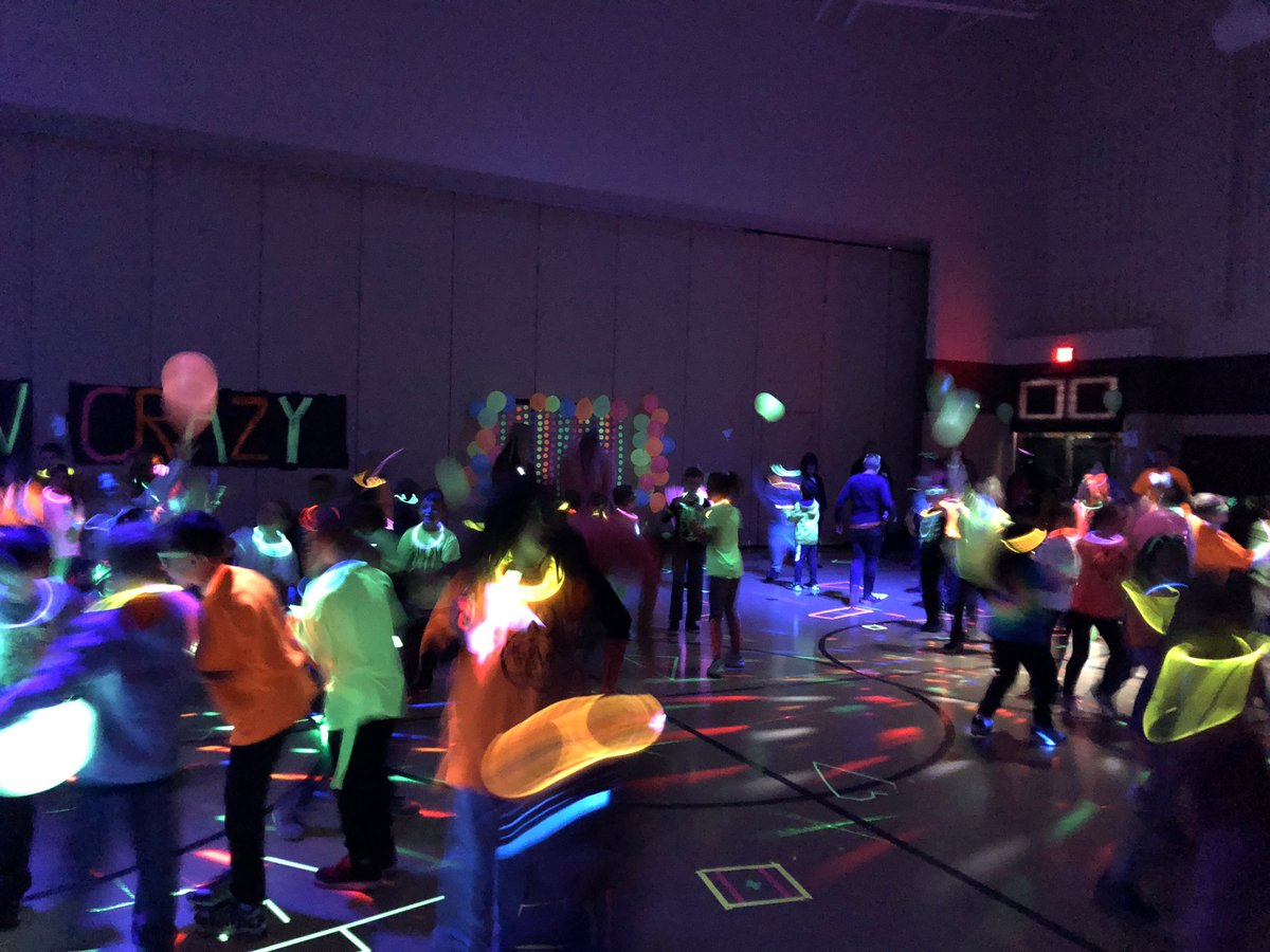 It’s a party at Stony Brook! Thank you PTO! #SBROAR #CYSDProud
