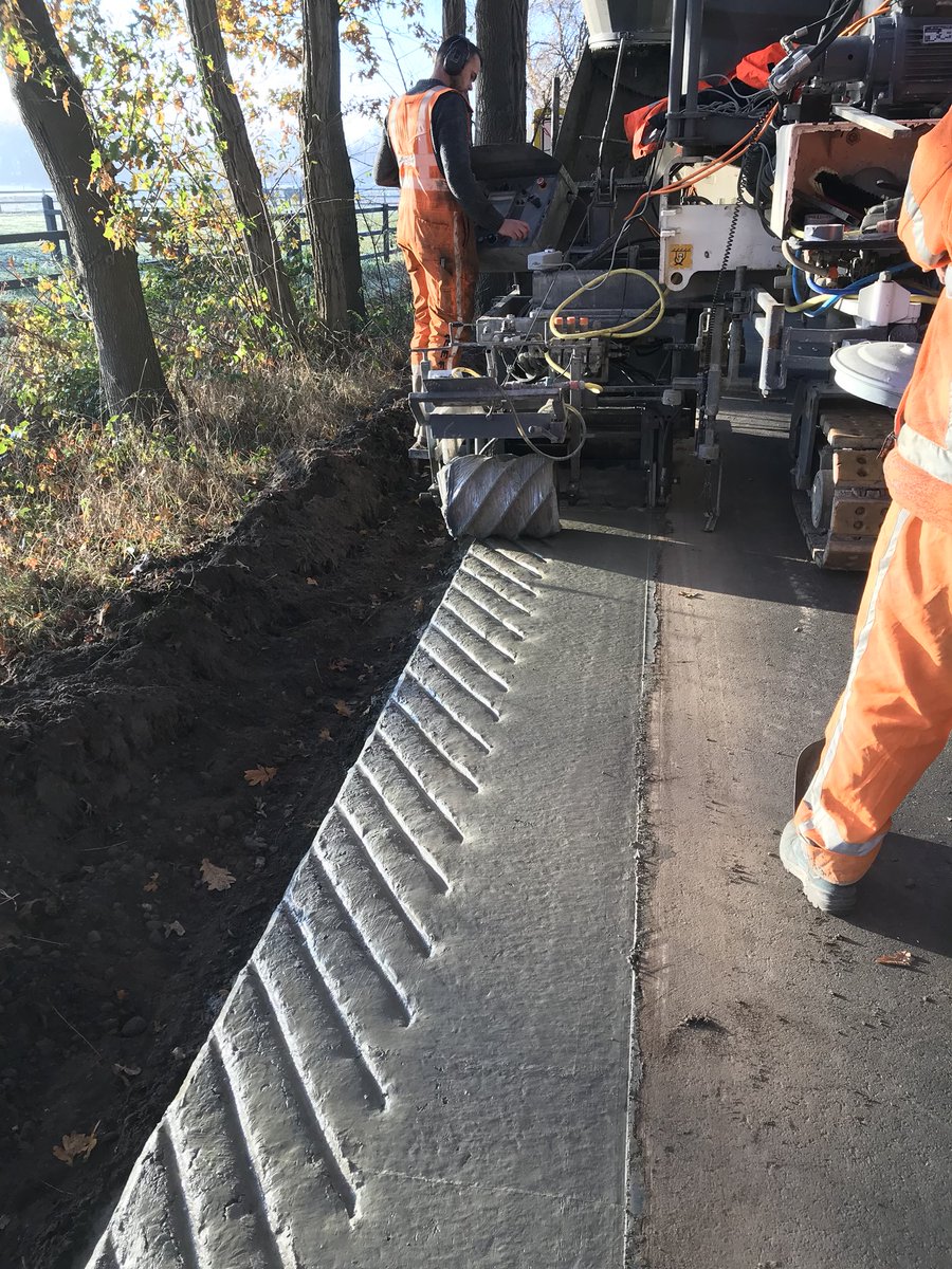 Vakwerk @gemAlmelo@Bavinkelweg <a href="/ReefInfra/">Reef Infra</a> @Strukton #Reefbetonwegen!