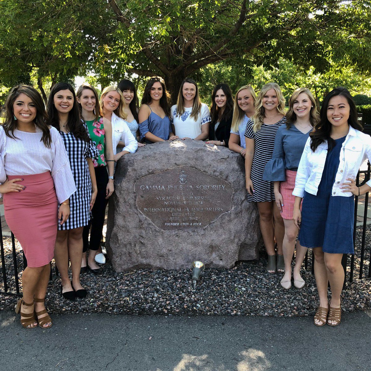We know you're busy, but collegiate leadership consultant (CLC) applications close December 17 and we don’t want you to miss out! Learn more and apply today at GammaPhiBeta.org/CLC. #GammaPhi