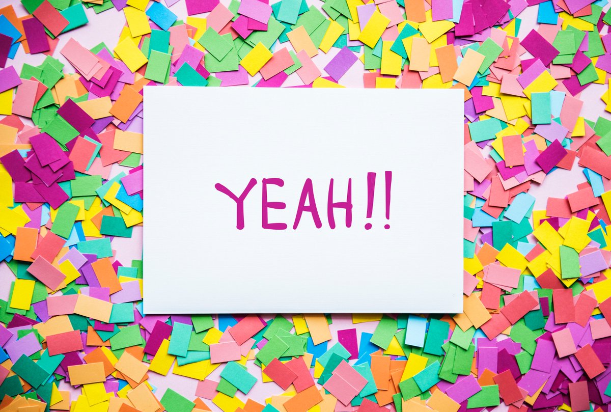 LBBchat's tweet photo. YEAH IT'S #FRIDAY!!!!! 🥳💃🕺🍻🥂
Wishing you all a FABTASTIC night and a wonderful #weekend and Big #Love from us all at https://t.co/kYVTm28zOs! 😍 https://t.co/VTbG8X9IIk