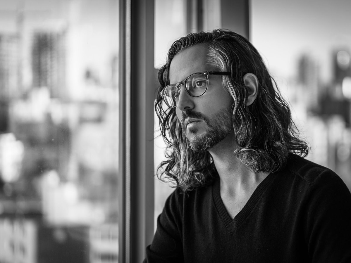 David Strasser (LLB '04), an award winning film director and screenwriter will share his Hollywood North experience on November 22nd. His recent projects include the award-winning feature Delinquent and the television movie The Wrong Patient. ow.ly/pwiF30mCAAs