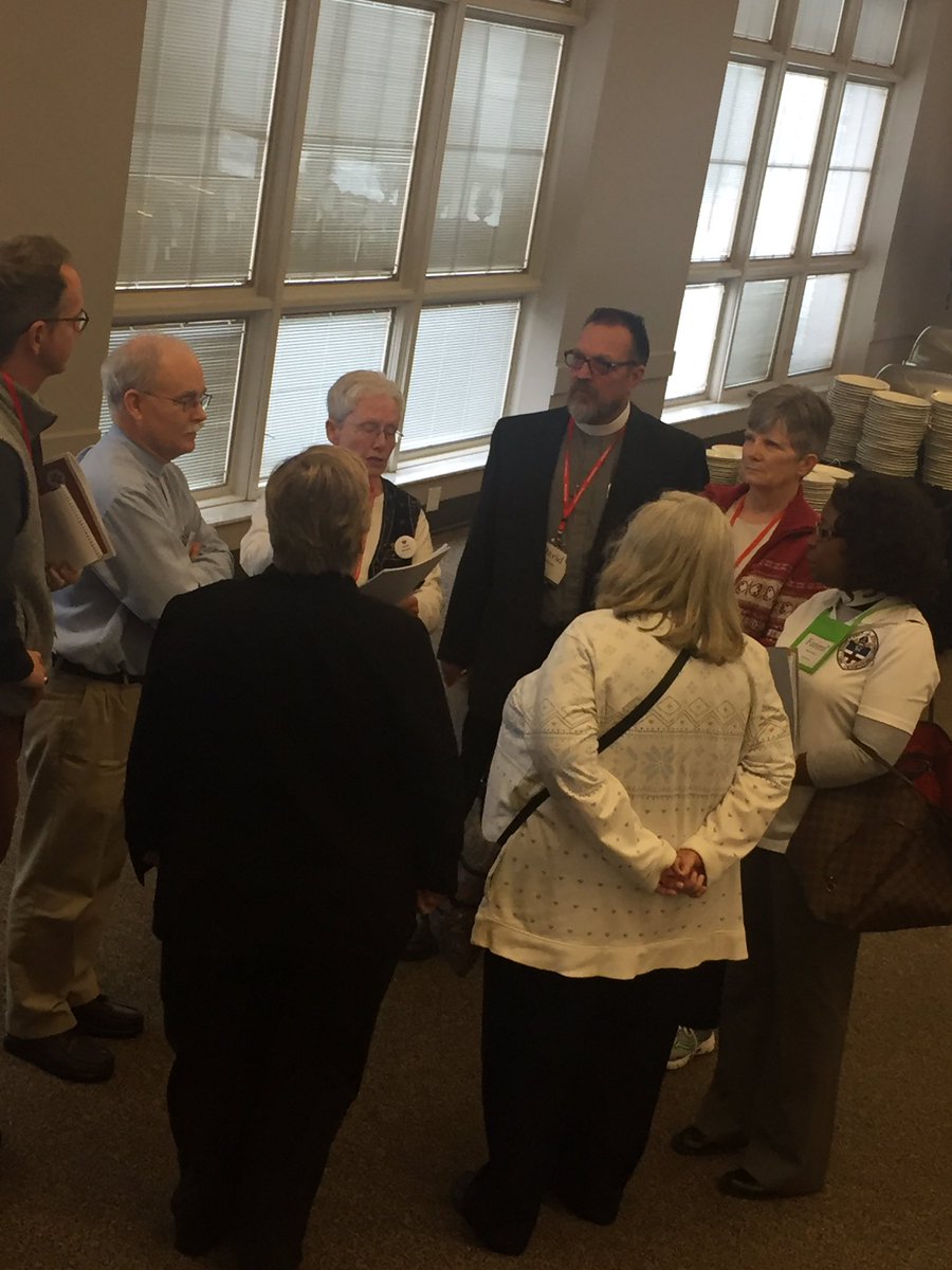 IndyDeacons's tweet photo. Deacons of @IndyEpiscopal gather for a moment at #indydio18. #IndyDeacons #episcopalIN https://t.co/3Fjfphhzqh