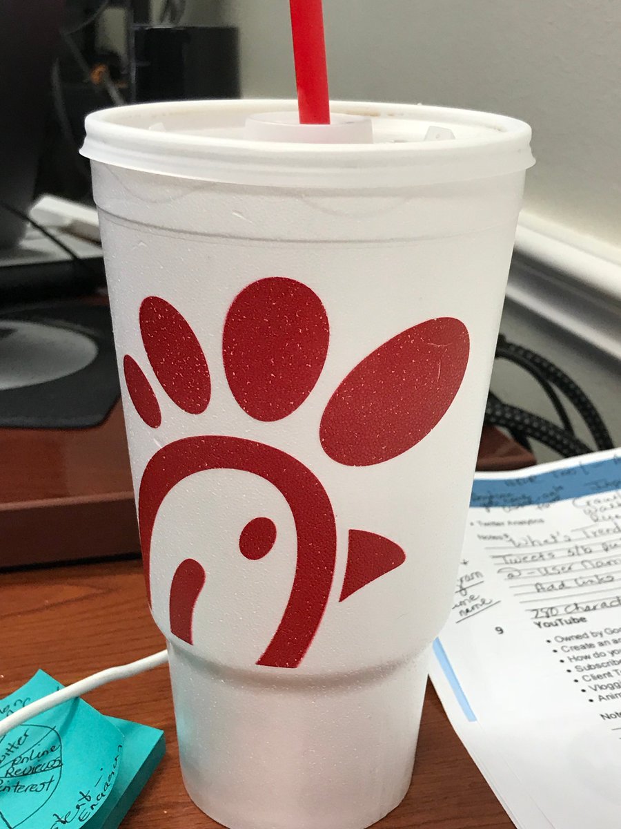 CandisWarner7's tweet photo. #NationalFastFoodDay. Had my Chick-fil-A fix this morning. #ChickFix https://t.co/9ywRGgGrcZ