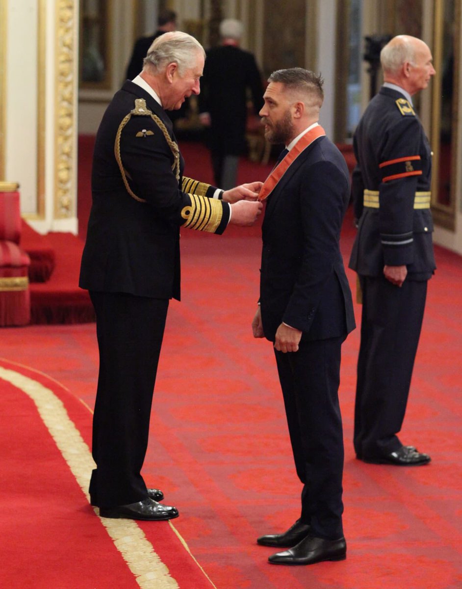 Actor Tom Hardy has been made a #CBE for services to drama. He received his award from The Prince of Wales at Buckingham Palace today.