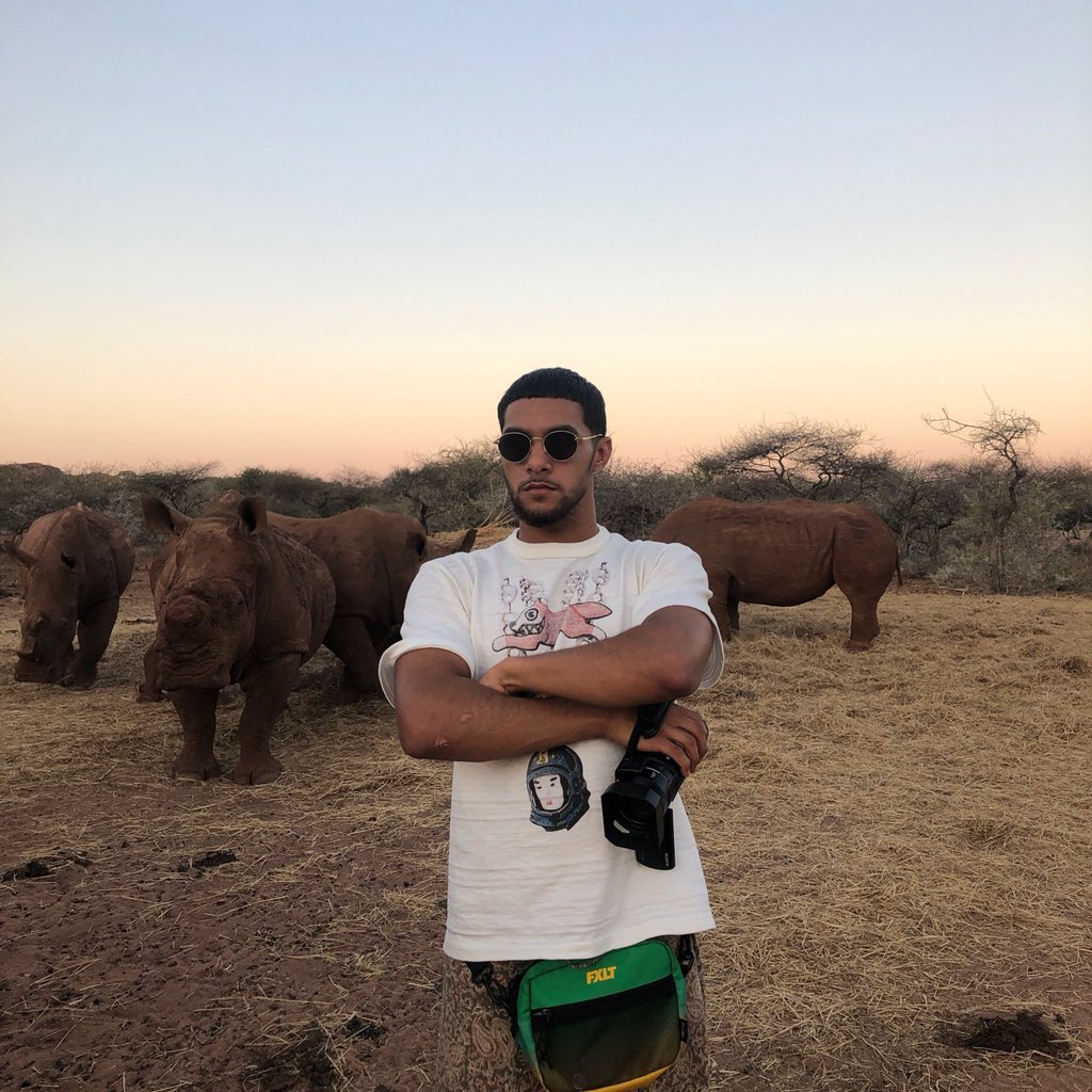 BrotherNature's tweet image. 🖕🏽 Poachers #SaveTheRhinos