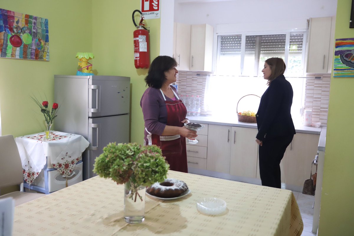 GManastirliu's tweet image. Në Shtëpinë e Foshnjes nr. 2 në Durrës👉🏼#modeli i shtëpisë-familje që do të shtrijmë në të gjitha institucionet rezidenciale të përkujdesit për fëmijët pa përkrahje prindërore👫
Sepse çdo fëmijë meriton një familje👨‍👩‍👧
#FëmijëtTëParët❤️
#eGjithëVëmendjaPërJU