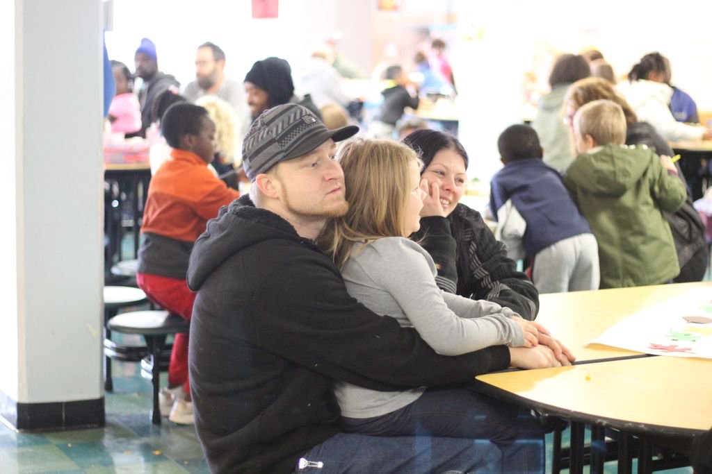BeaumontMagnet's tweet photo. We love any chance we can get to have our extended #BMAfamily in the building!  It's so sweet to see how happy students are to share their school life with their home life! https://t.co/EQFsrgmvGP