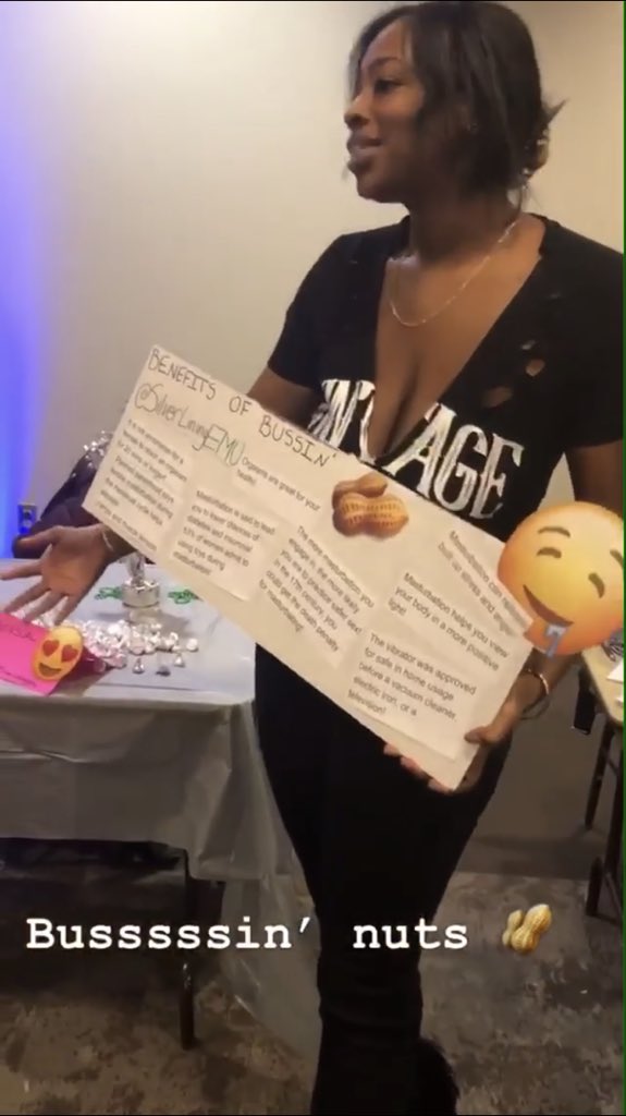 KayTheHippy's tweet photo. Last night was amazing! Health education is my passion, and I was able to do it for the campus! I was in awe the whole night 😂💚💚💚 thank you to everyone who came to see us and earn them LBC credits! #YouCumFirst #SexEd https://t.co/tapBI5To7k
