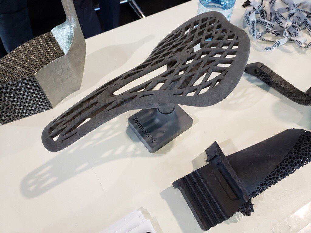 formlabs's tweet image. Bike seat designed &amp;amp; #3Dprinted by @ntopology and showcased at their booth at #FormNext2018