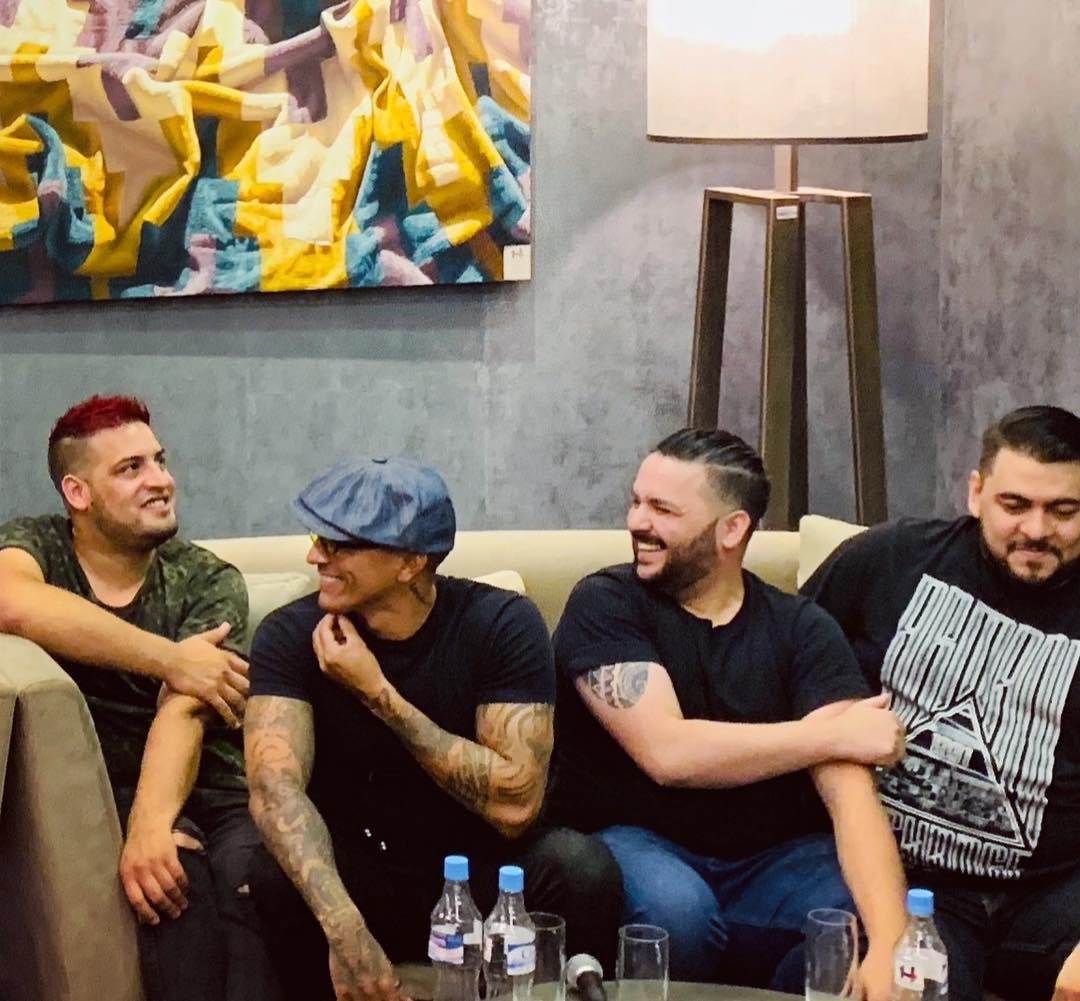 MaxiKilates's tweet photo. Conferencia de prensa junto a @LaMoscaOficial Anticipando el show en #SachawasiMusicFest 🎶💯 #MaxiKilates #18Kilates https://t.co/lZiadqAetm