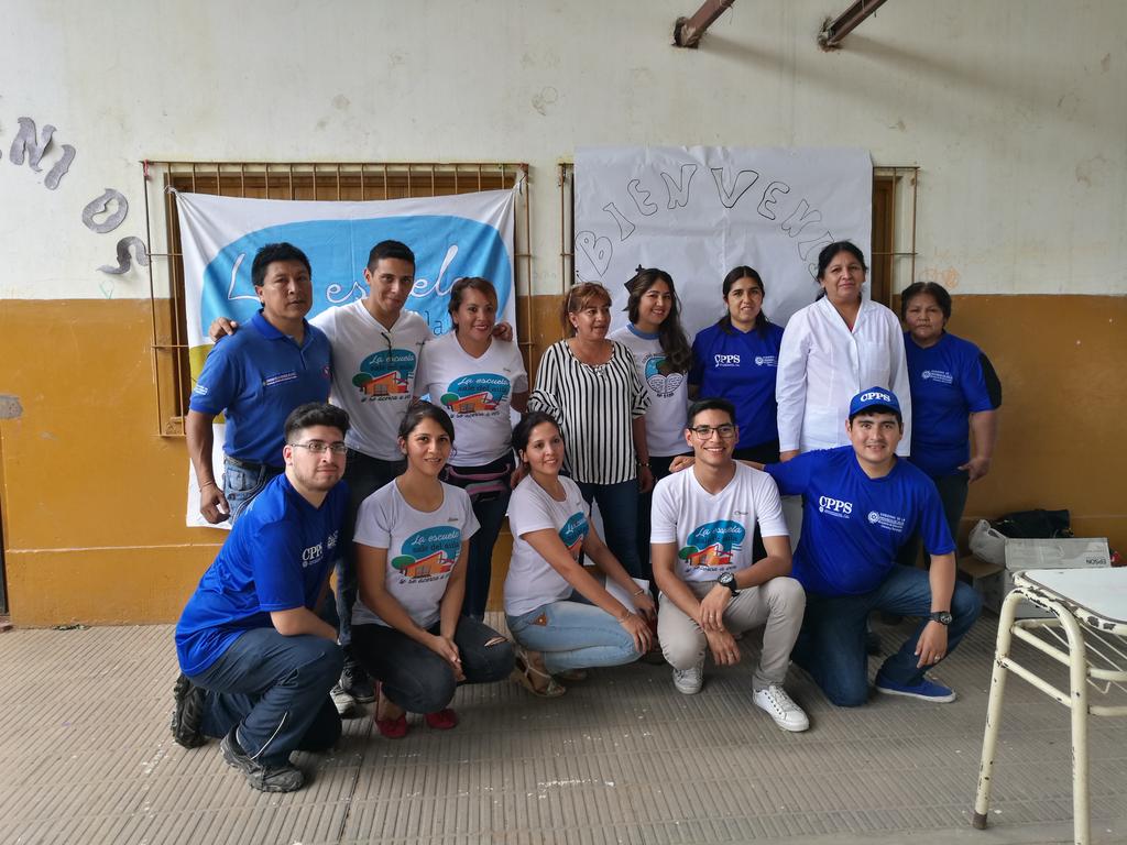 ChocobarKarina's tweet photo. #CPPSEnAcción #SaltaTransformaEscuelas #Ajedrezeducativo el equipo de la #ESA Col 5171 y #CAJ Col 5188 acompañados de la directora del nivel secundario y primario, junto al coordinador zonal. @aniberruezo @fguillesaavedra @MartaMariaMerlo @matiaszaki16 @artydance23 @AlancayDel https://t.co/AEwIDisvmM