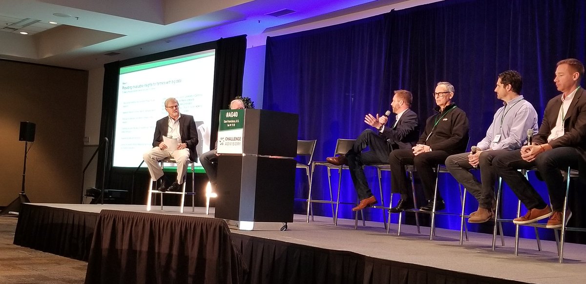 ClimateLLC_ag's tweet photo. .@markyoung_ag talks #SeedAdvisor and how #digitalfarming and predictive analytics are worth the investment, especially in a challenging #ag environment. #AG40 https://t.co/doGimWl9QO