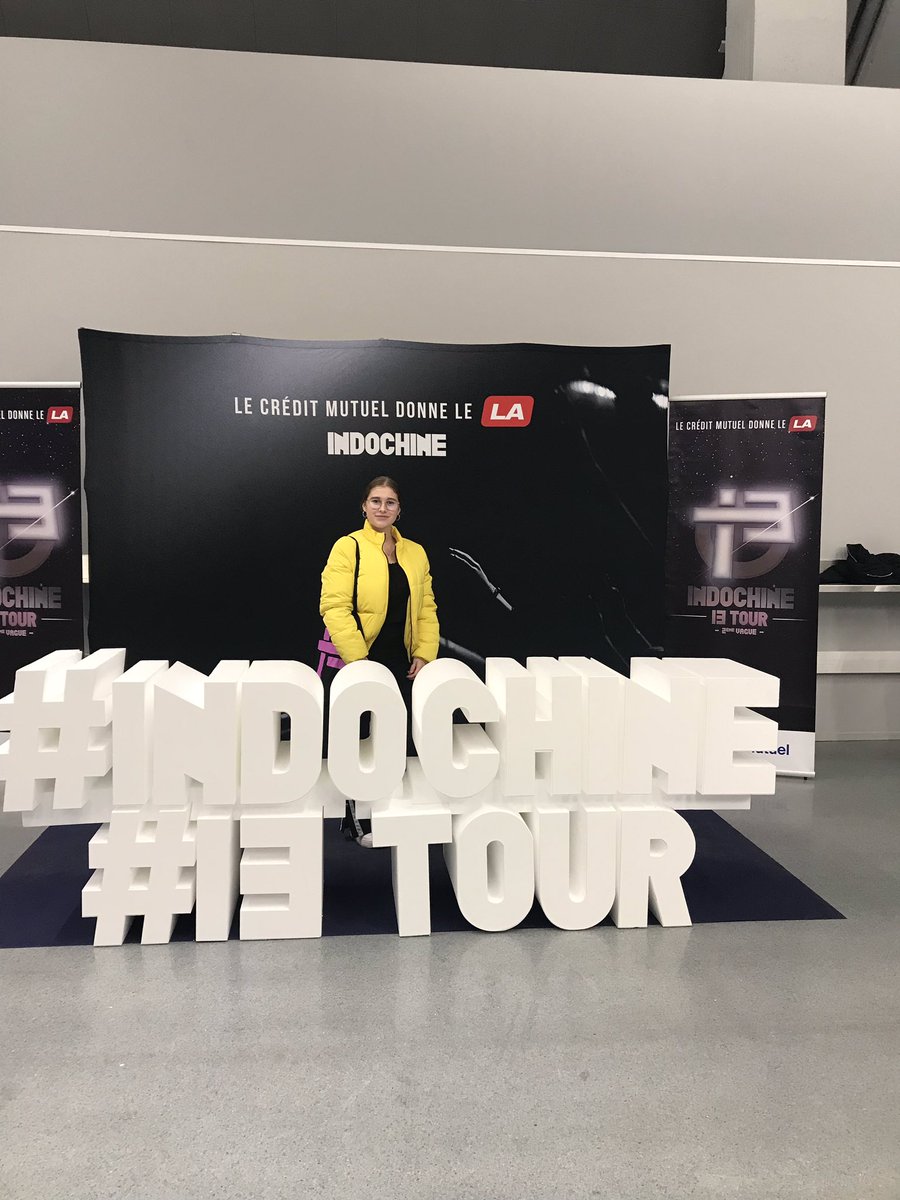 shadesoflm's tweet photo. J’y suis enfin ! #13Tour #Bercy5
@indochinetwitt @oLidESaT_ @nicolasirkis https://t.co/6lC8YQK80u
