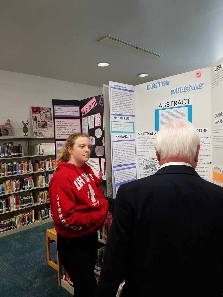 FowlerCMS's tweet photo. It was an awesome Science Fair day @CaloosaM!! Our students learned so much more than they are aware of! So many thanks to Scientists' Society of SW Florida! #EdisonFairs #SWFL #AVID @PrimeWibb @AnnTikka https://t.co/F4CnXEoTbv