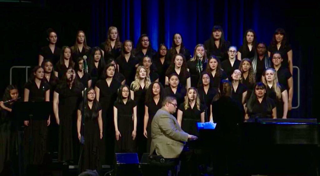sspaboosters's tweet image. Under direction of Bevin Abbe, accompanied by Matt Park &amp;amp; musicians from RHS the Advanced Women’s Choir were honored to be able to perform  “Psalm 23” at the memorial of Sheriff Sgt. Ron Helus at the Calvary Church in Westlake as well as “Amazing Grace” alongside @billyraycyrus