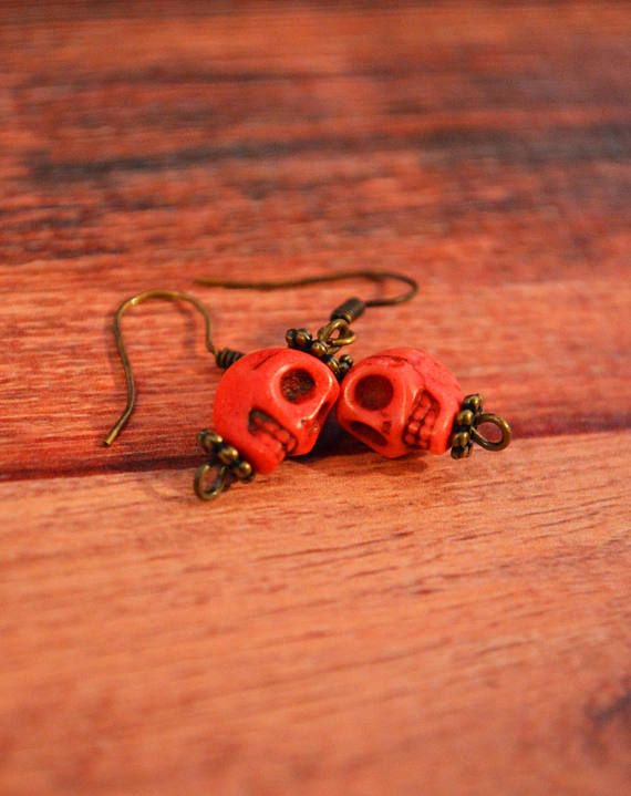 AnytimeGiftIdea's tweet photo. Red Skull Earrings, Skull Jewelry, Halloween Jewelry, Halloween Earrings, Skull Earrings, Red Skull Jewelry, Day of the Dead @Aanadrotowski #Etsy https://t.co/7zSGNeJUQ9 https://t.co/L4i9arxPX6