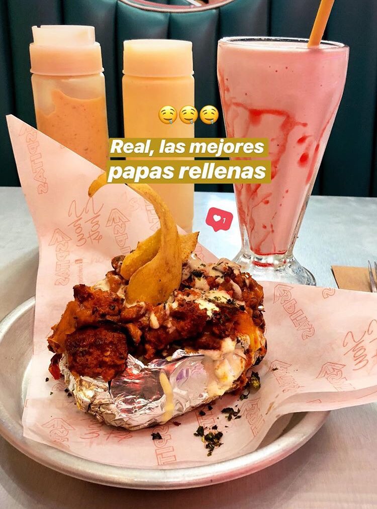 jetsonsmx's tweet photo. Queremos ver tus fotos disfrutando lo que más te gusta. ¡Nos vemos en Jetson’s! 
República de Uruguay 45B.  🚀🚀 https://t.co/1jpgmstn7d