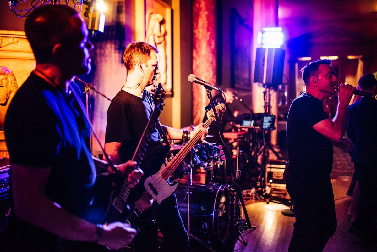 Looking for a local band to keep you on feet all night!? <a href="/BustinLooseUK/">Bustin Loose</a> are a highly versatile, fun party band. With an extensive repertoire and many years of experience, they are ideally suited to any event/occasion! #AylesburyBands #Aylesburymusic #UKBands #SupportingCommunity