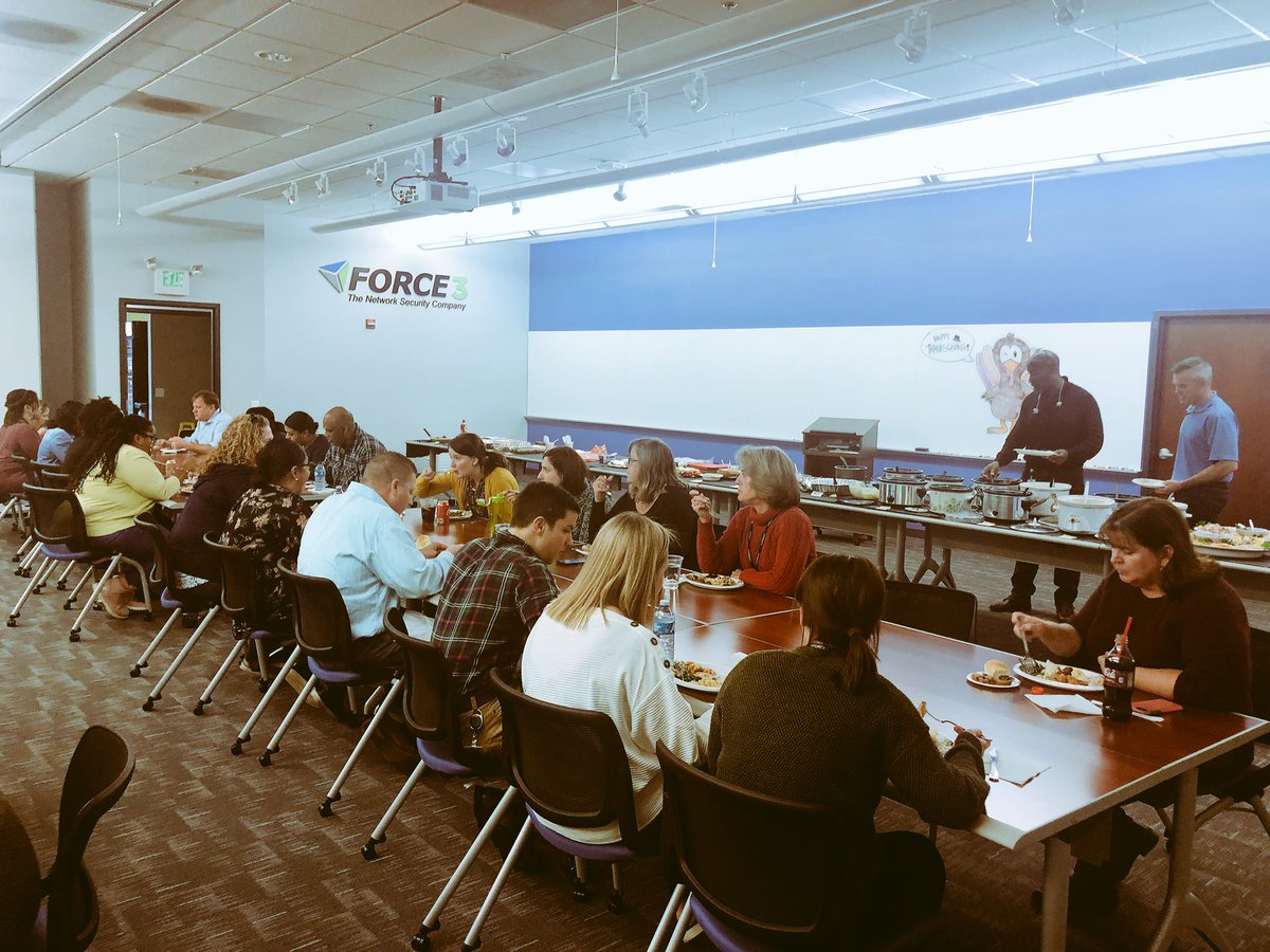 sirius_federal's tweet photo. The #Force3Fam has some awesome culinary skills! Enjoying our #Thanksgiving potluck 🙏🏼🦃#lovewhereyouwork #thankful https://t.co/mM6wr6PoIO
