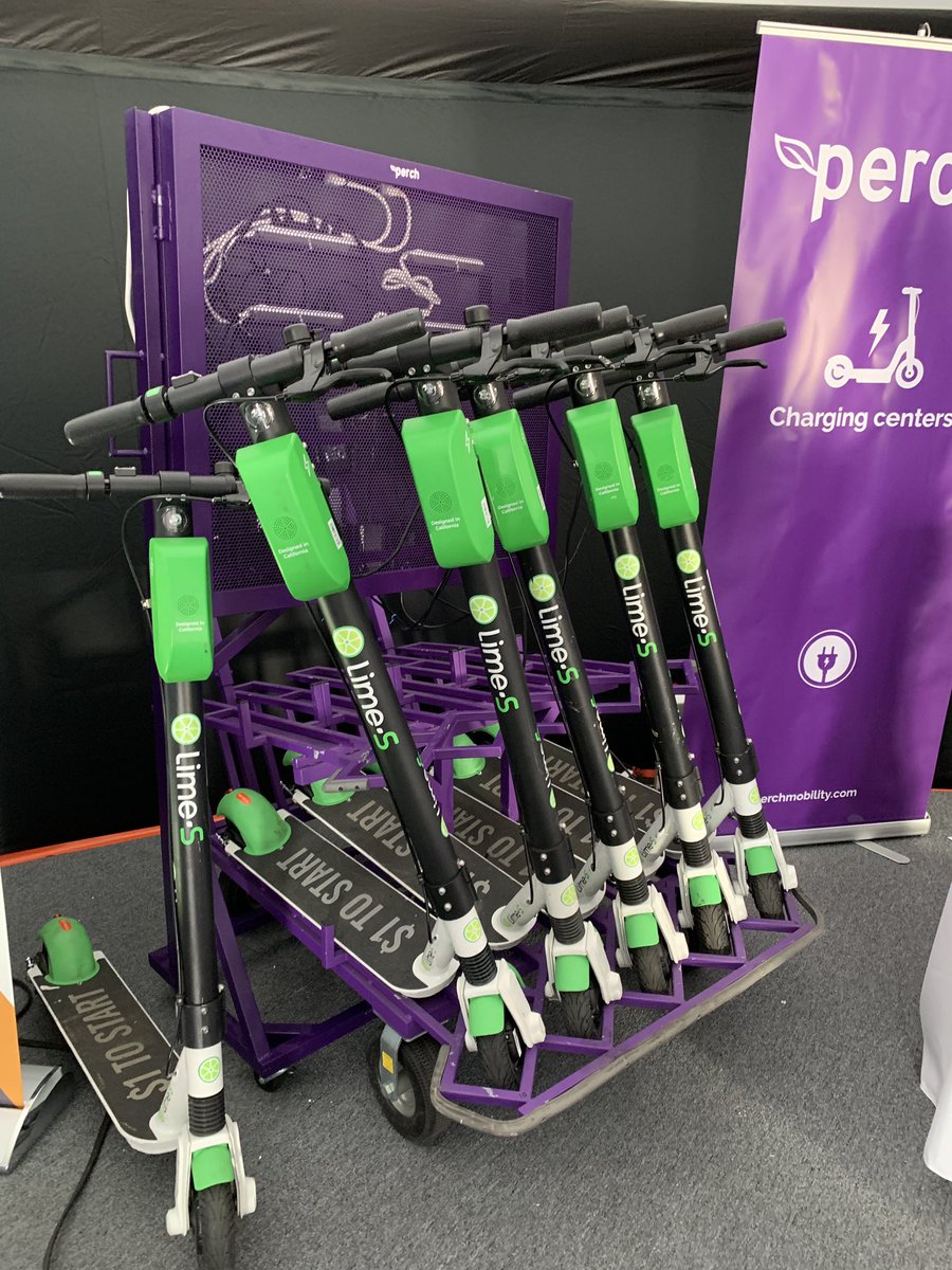 michalnaka's tweet photo. Charging as a Service. https://t.co/hrFuuXqTWp