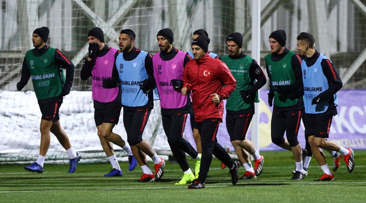 beINSPORTS_TR's tweet photo. A Milli Takım İsveç maçının hazırlıklarını tamamladı https://t.co/eY0378KWMX https://t.co/SlzfccY604