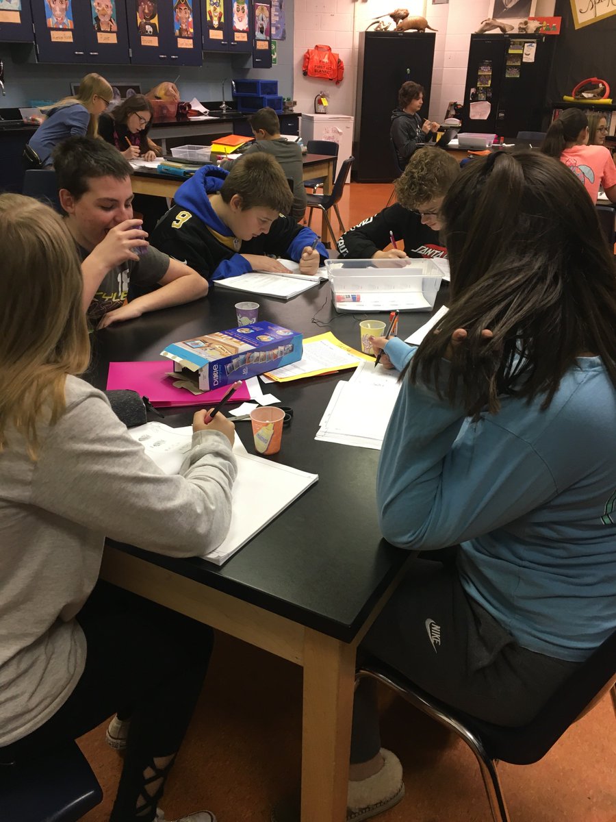 VasuMegan's tweet photo. @BCSDWilletts 8th Grade Project Lead the Way students are trying to make "sense" of their senses today!  @CStanovcak @mcjvs @PLTWorg @BrunswickCSD #preparetodissect #mcccpltw #medicaldetectives https://t.co/jtzeaDcKhL