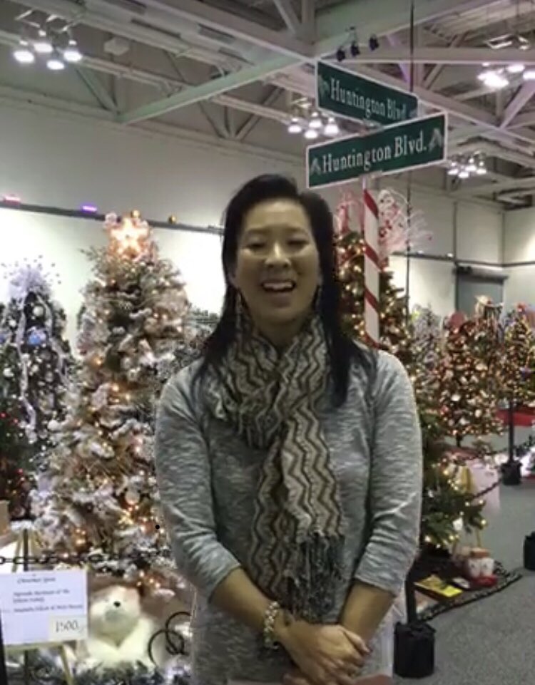 blinfisher's tweet photo. If you missed my Facebook Live preview tour of the @AkronChildrens Holiday Tree Festival, the video is on my preview story below. Info about the festival and hours are also in the story and video. Enjoy! @ohiodotcom https://t.co/6GlJsIojH8 #HTF18 #HolidaysinOhio https://t.co/DgSRNbgKzn