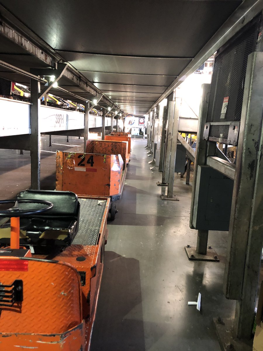 Unload in Longwood today @7:30am showing off the #cleanlines #straightline great job team overcoming many obstacles.