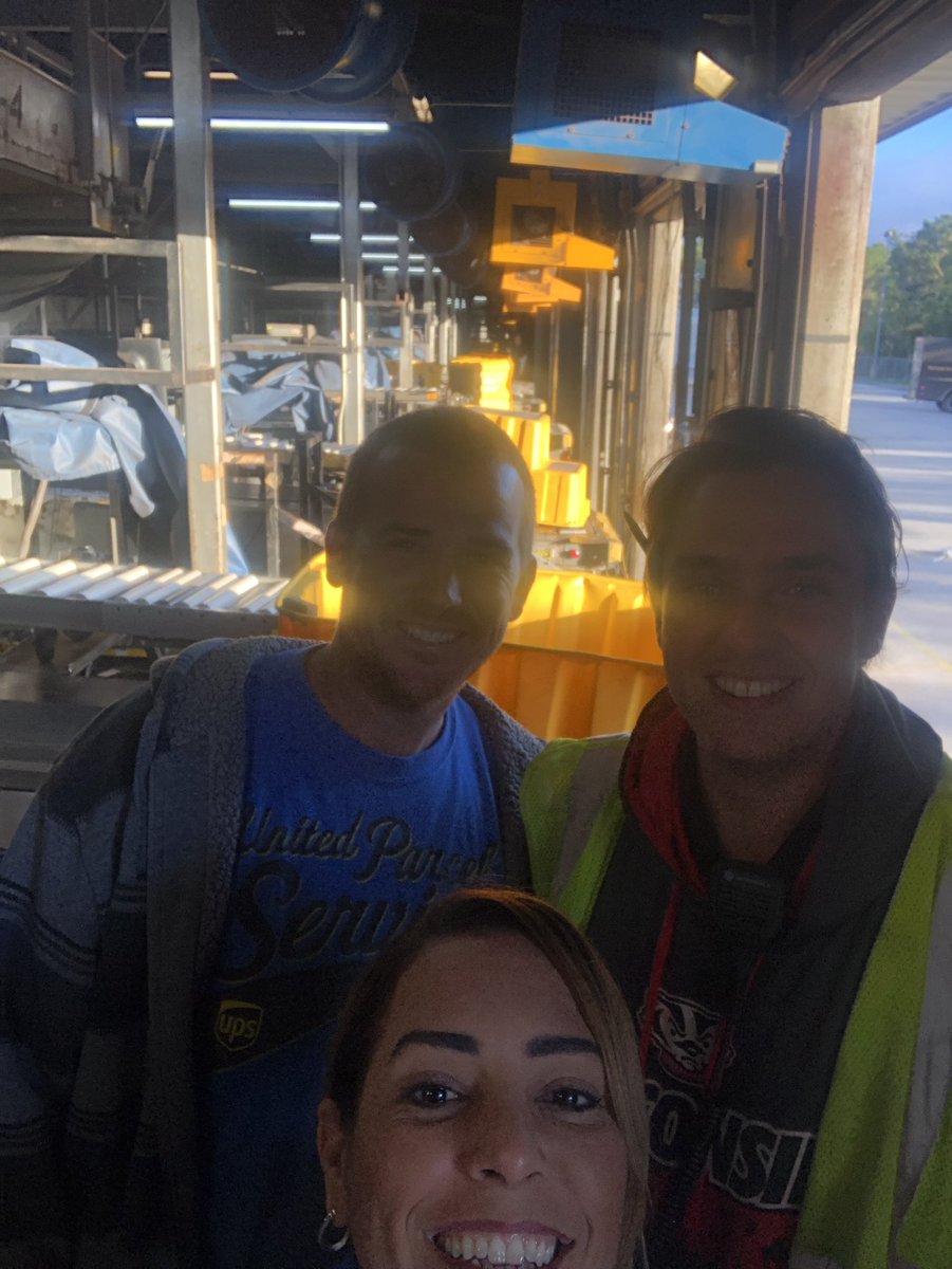 1Preload's tweet photo. Unload in Longwood today @7:30am showing off the #cleanlines #straightline great job team overcoming many obstacles. https://t.co/fymtcvwLqB