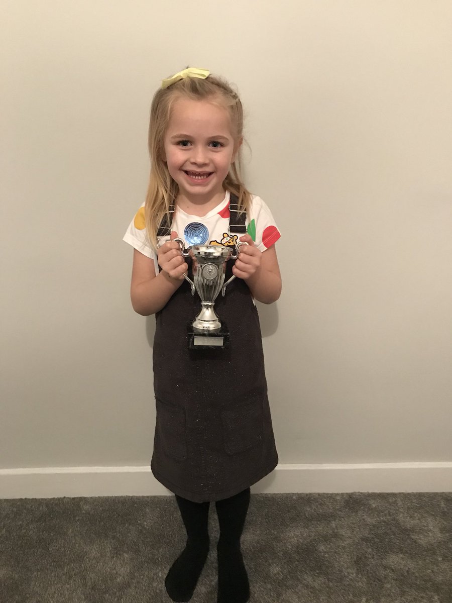 GaskellPaige's tweet photo. Well done Amelia, Mummy, Daddy and Holly are so proud of you.⭐️💖 @vernonpark17 https://t.co/mQvaxcOCQO