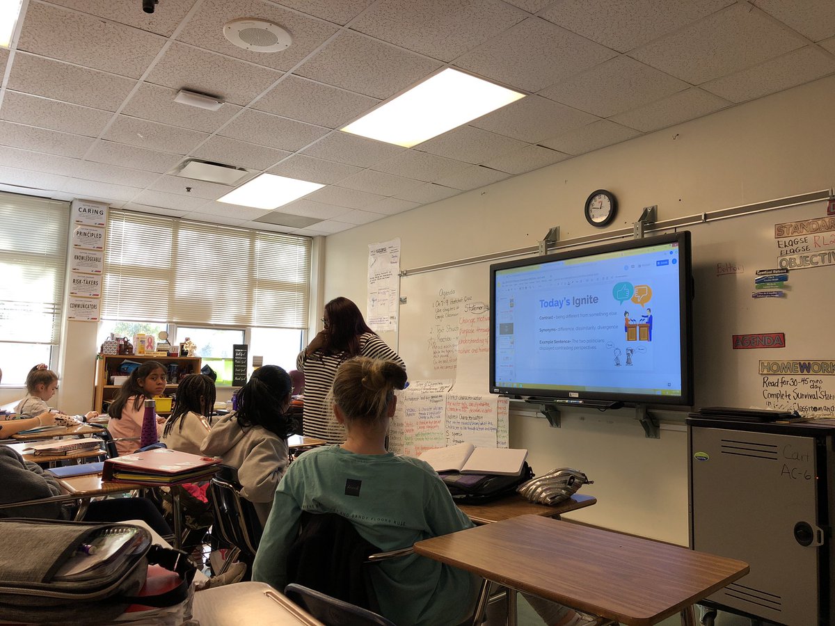 dr_sturtevant's tweet photo. The โจDYNAMICโจ Dr @ScarboughJune guiding our PHENOMENAL Learners through connecting the #StatementofInquiry to the skills & the real ๐โผ๏ธ ๐๐ค๐๐ค @Sutton6thGrade @IBinAPS @SuttonPrincipal https://t.co/EiBUwFVW4o