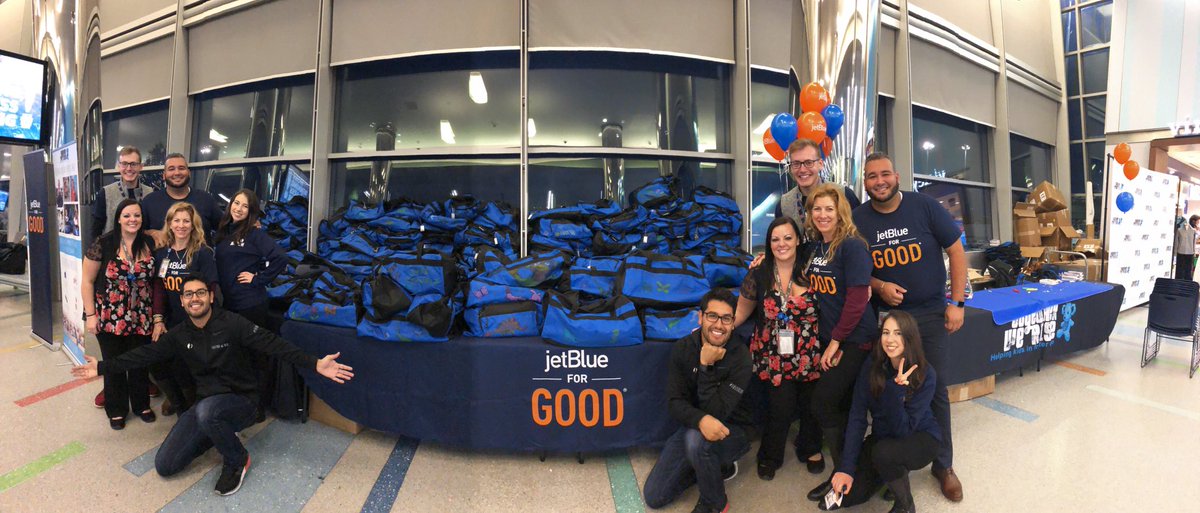beantown_donnie's tweet photo. What a great day in BOS yesterday celebrating #jetblueforgood month w/ @TogetherWeRise engaging customers and crewmembers to decorate Sweet Cases for kids in foster care.  @HelloJetBlue https://t.co/flBgQhNvza