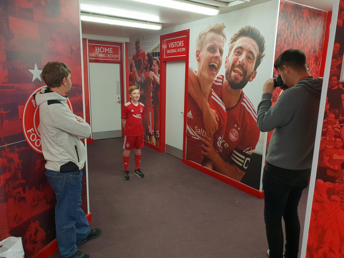 AFCCT's tweet photo. We welcomed @TullosSchool pupil Tyler Lyon who will be @AberdeenFC mascot for the Scottish League Cup Final. Tyler enjoyed being treated as a new signing and can't wait to walk out with the team. #PartnerSchools2018 https://t.co/3z8h99Vm2Q