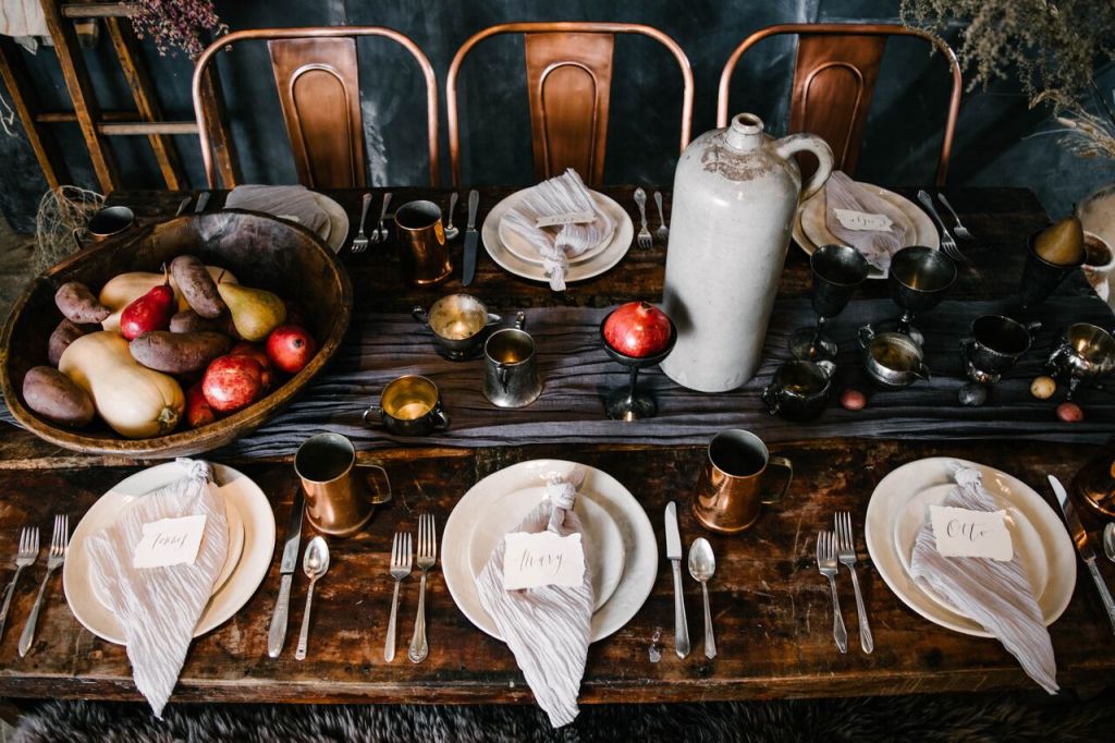 Lootsgiving Style: Our Spin On Thanksgiving! Inspiration for your Thanksgiving celebration. lootrentals.wordpress.com/2018/11/16/loo…