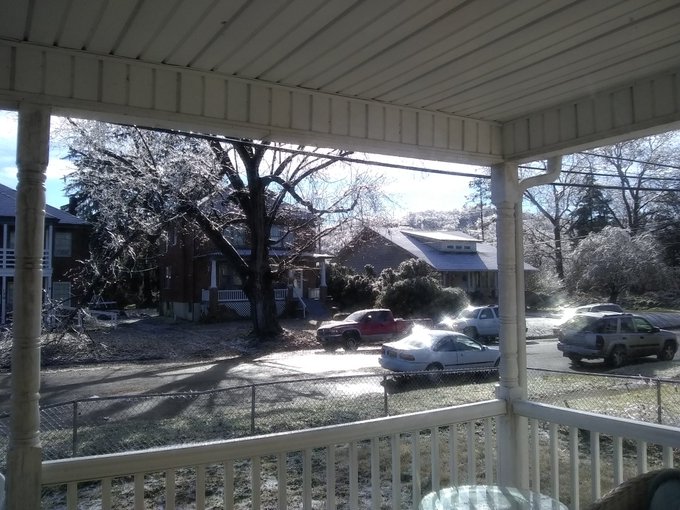 #poweroutage since 5:30pm yesterday evening. Too fucking cold for this shit!! Out here looking like the<a href="/tag/poweroutage"class="tags">#poweroutage</a>
