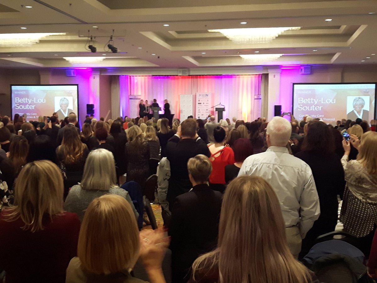 PrudCarrie's tweet photo. Sold out crowd today recognizing women in business in #Niagara & well-deserved Lifetime Achievement Award recipient @BettyLouSouter @communitycarest. Congrats to all finalists & recipients! @GNCC_WIN @The_GNCC #WIBA2018 https://t.co/vu1Yn90nRz