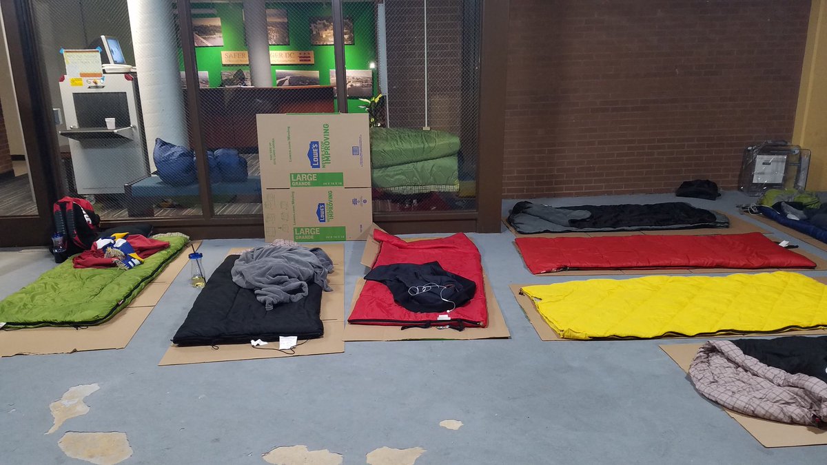 DCReEngagement's tweet photo. The @OSSEDC @DCReEngagement slept out on the street last night to bring awareness to youth homelessness in DC. Over 30% of our clients are homeless. We partner with @CovenantHouseDC for housing, GED, and other services to help end youth homelessness! #backontrackdc #SleepOutDC https://t.co/41gGAVF0JS