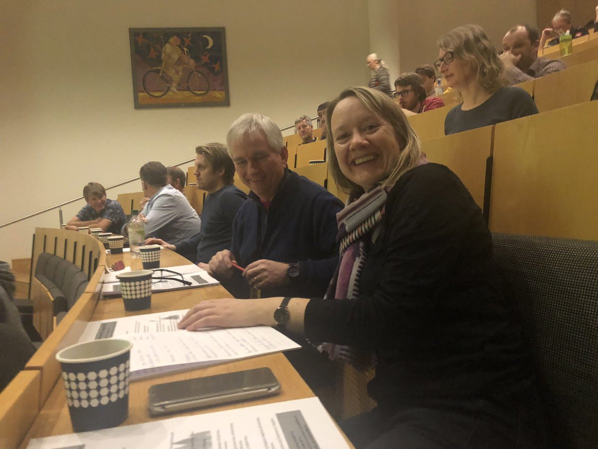 VVandvik's tweet photo. For en dag! Diskusjon om muligheter og løsninger for #klima #brann #brenning #kystlynghei #samfunnssikkerhet #beite #sau #naturmangfold mellom brannfolk, bønder, forvaltning, forskere, frivillige, og studenter! @hvl_no @forskningsradet #SSB #DSB https://t.co/ltjF8IHUYM