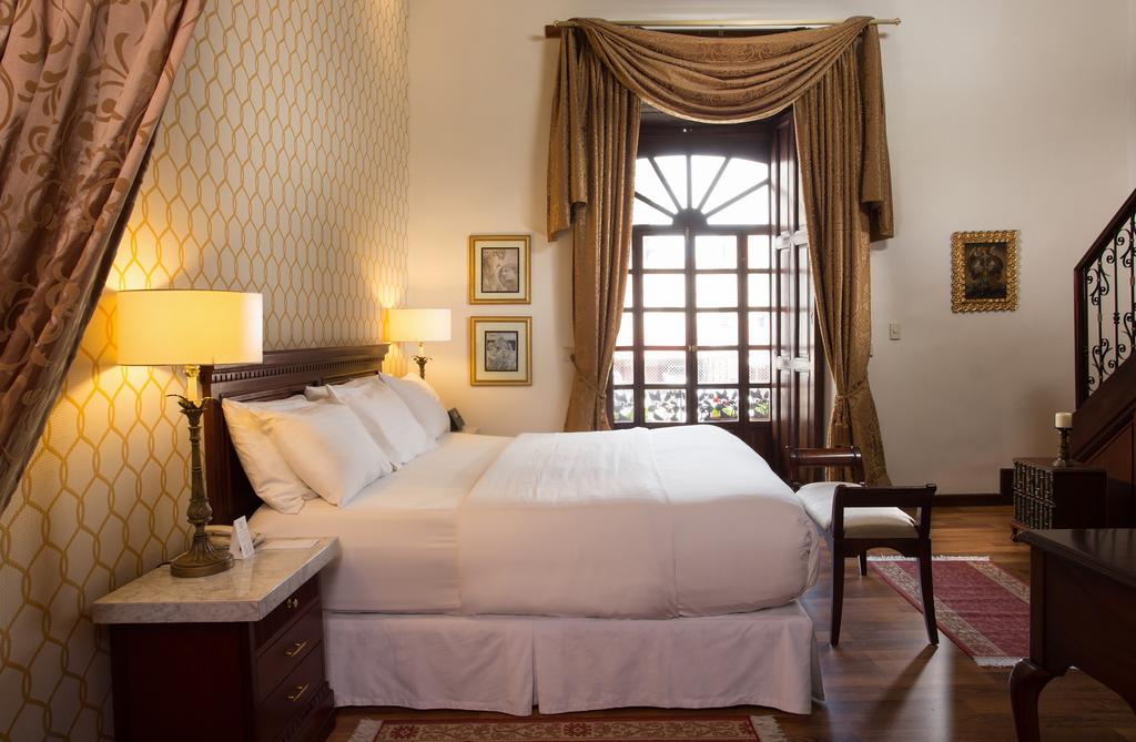 El Hotel Boutique Santa Lucía funciona en una casa que forma parte del inventario patrimonial histórico de la ciudad de #Cuenca.

¡ No esperes más para visitarlos !

Contacto y reservas: (07) 282 8000