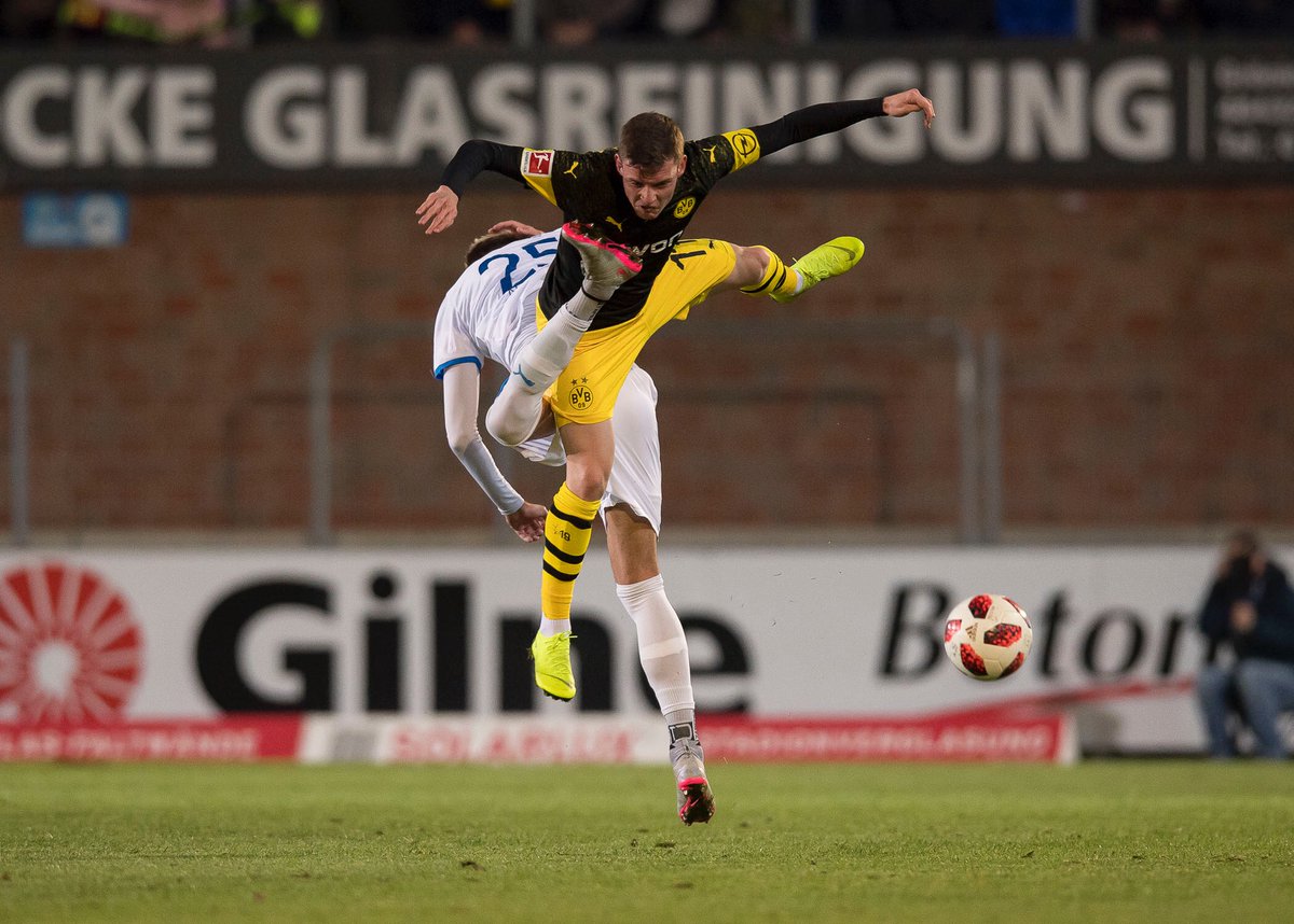 ultiborussia's tweet photo. This picture is from a friendly game #SFLBVB but we won anyway 2-3 https://t.co/64cv60qwCp