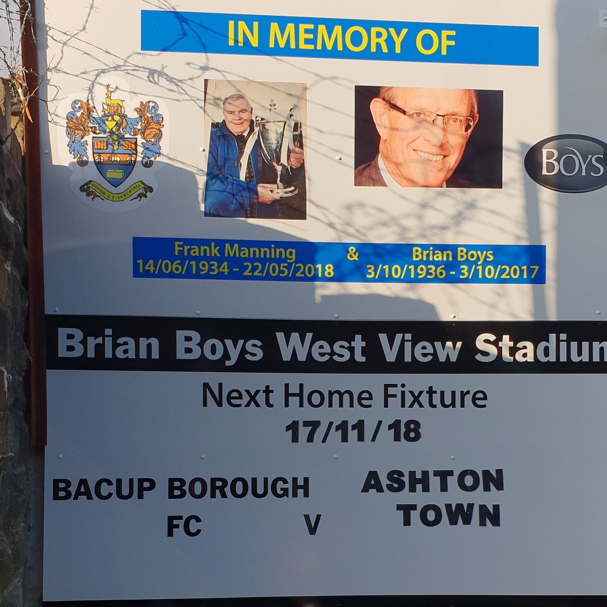 BacupBoro's tweet photo. Next home game, tomorrow kick off 3pm. #prempie #bar #goodhospitality ⚽️🖤 https://t.co/CB7ZOWkW2i