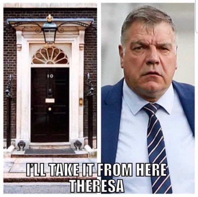 LondonCabbieDan's tweet photo. #BrexitAgreement #BrexitDeal #BrexitShambles #BrexitResignations https://t.co/ILlvnn3Nxj