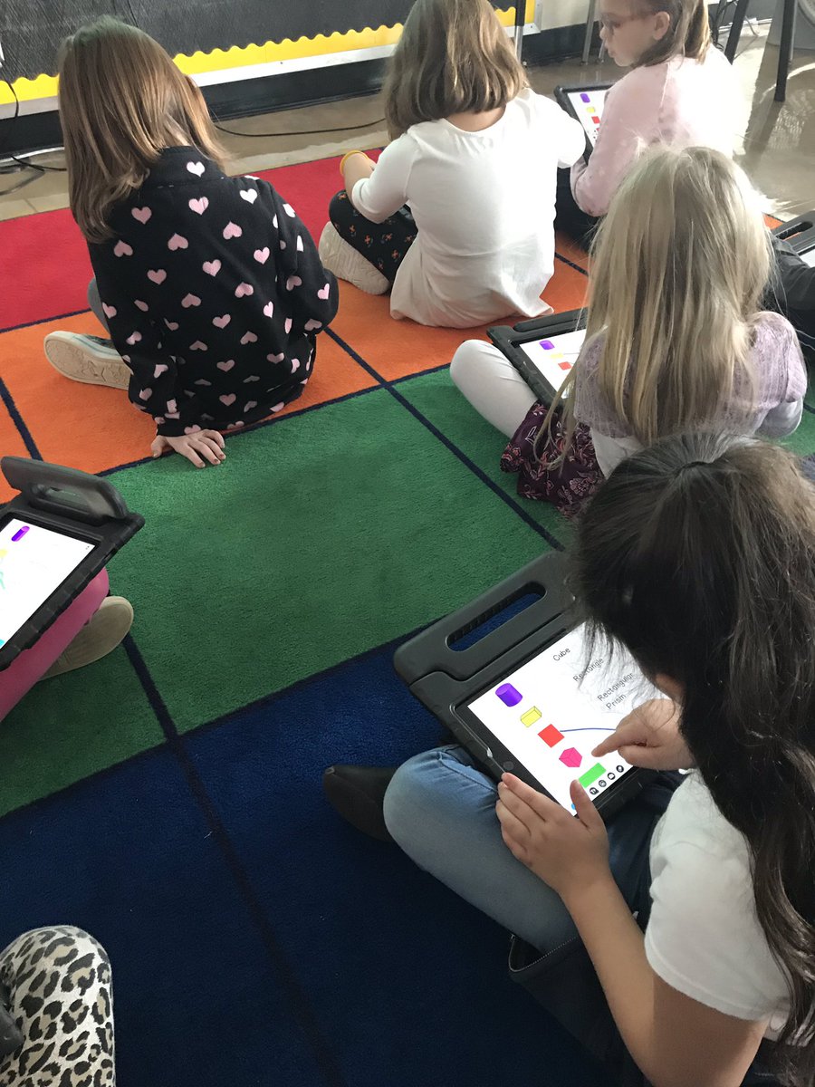 WMelemschool's tweet photo. Using @nearpod in Mr. Myers’ first-grade classroom to check 2D and 3D shapes! https://t.co/8WQ3QL3g5Z