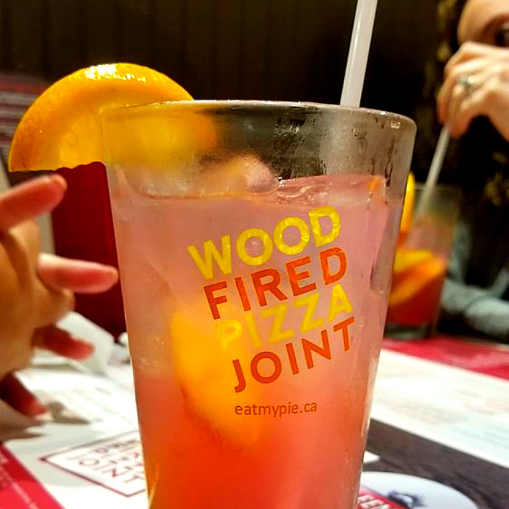 It’s Friday and Appy Hour is on! Come by any PIE location from 3pm-6pm and get half price apps for you and your friends! It’s been a long week, you deserve it! 🍻😏😏 #friyay #barrieeats #eatlocal