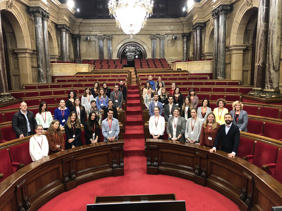 MasterEventsM's tweet image. Acabem la sessió de #ProtocolOficial al @parlamentcat on hem tractat i aplicat temes con precedències, estratègies de rrpp, rebudes, audiències, recepcions, regals institucionals, llibres d’honor... @BlanquernaFCRI @Blanquerna @uramonllull