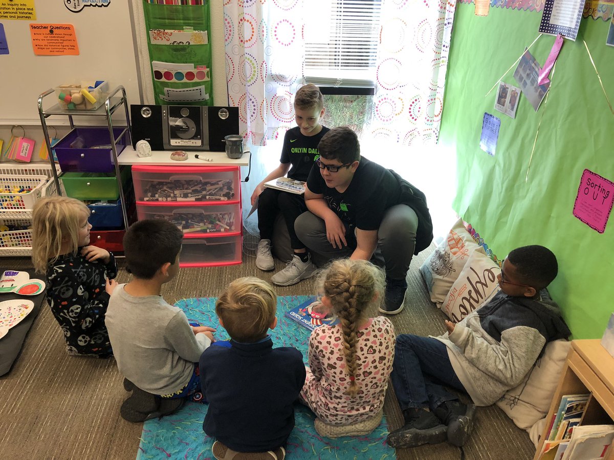 mrs_jackson0722's tweet photo. Love that these awesome young ladies &amp; gentlemen from Dawson Middle School came to read to my kiddos! #DesIsBest! https://t.co/n5wKx2BQwd