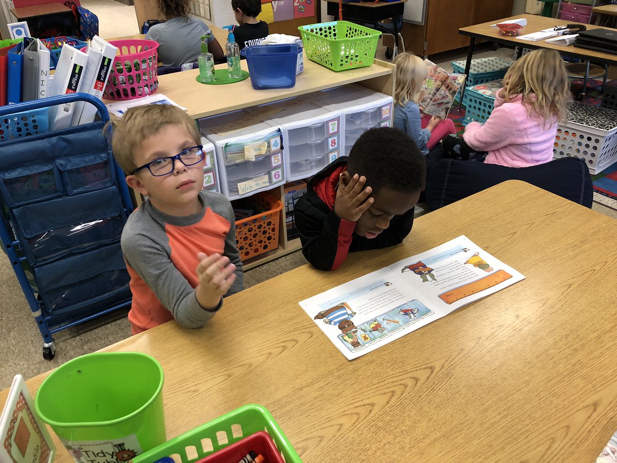 Mandy Nealeans tweet media