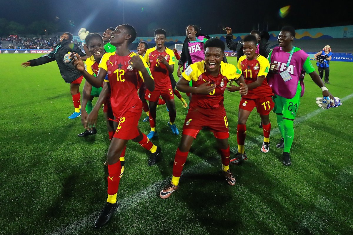 DreamsFootballC's tweet photo. Ah, wada? 🤷🏾♂️
Ghana’s Black Maidens are up against 🇫🇮 Finland in the #FIFAWWC17 at the Estadio Charrúa in Montevideo.
|: 10 :| FIN 0 - 2 GHA
#GOGHANA #BlackMaidens #SupportYourOwn https://t.co/mknWpoYr5o