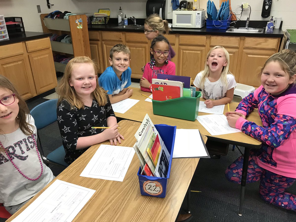 We “stepped inside” the first Thanksgiving with our First Grade buddies!